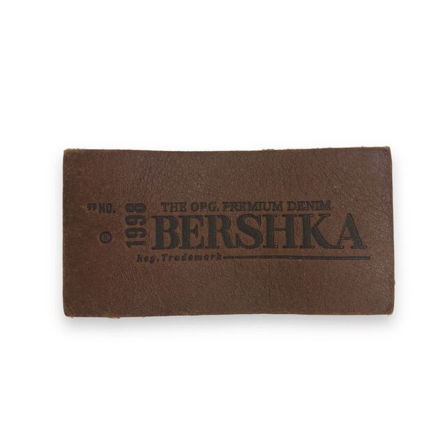 Deri Etiket Bershka