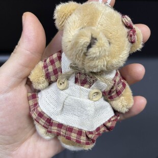 HOBİPOP - Ekose Elbiseli Sevimli Ayıcık Anahtarlık Kırmızı HOBİPOP - Ekose Elbiseli Sevimli Ayıcık Anahtarlık Kırmızı