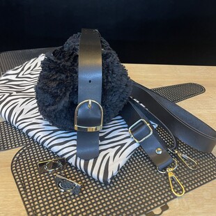 HOBİPOP - Kanvas Teddy Çanta Yapım Seti Siyah Zebra Astar Ayarlanabilir Askılı HOBİPOP - Kanvas Teddy Çanta Yapım Seti Siyah Zebra Astar Ayarlanabilir Askılı