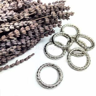 HOBİPOP - Metal Yaylı Burgu Çanta Halkası Gümüş 3.5 cm HOBİPOP - Metal Yaylı Burgu Çanta Halkası Gümüş 3.5 cm