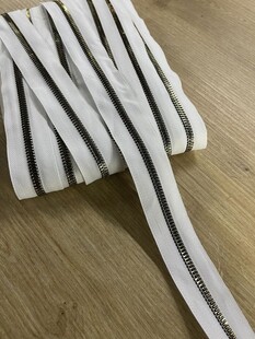 HOBİPOP - Metrelik Metal Görünümlü Gold Dişli Çanta Fermuarı Beyaz HOBİPOP - Metrelik Metal Görünümlü Gold Dişli Çanta Fermuarı Beyaz