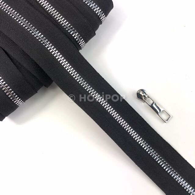 Metrelik Metal Görünümlü Gümüş Dişli Çanta Fermuarı Siyah Renk