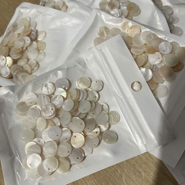 Sedef Pul 10 mm 1 Paket -100 Adet
